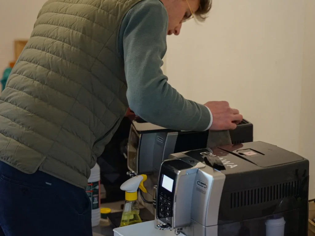 Atelier de réparation de machines à café Créma